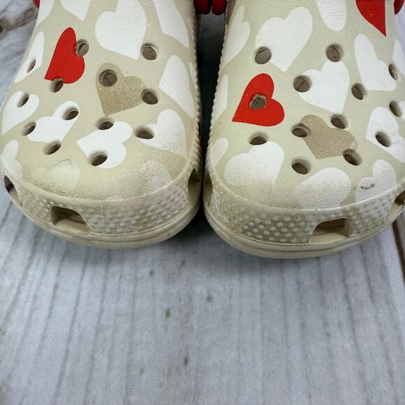 crocs toddler classic heart print sandals 9C - Picture 2 of 5